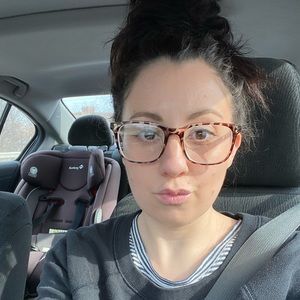 Meet your Posher, Deanna